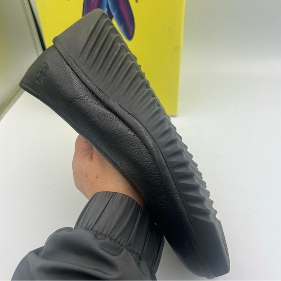 Fly London LENY258FLY-000 Womens Black Leather Slip On Wedge Size EU38 NEW w/Box - Picture 15 of 16